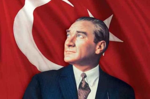 Bakıda Atatürk haqqında qalmaqallı kitabın təqdimatı olacaq (FOTO)
