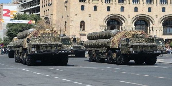 Rusiyadan Ermənistana 100 milyonluq kredit: Silah alınacaq