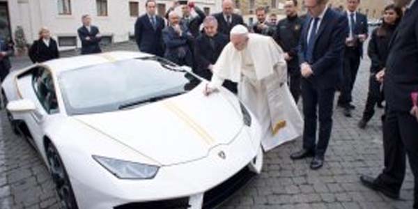 Roma Papası hara, “Lamborghini” hara?