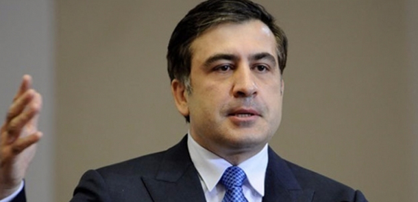 Saakaşvili Poroşenkoya barışıq məktubu göndərdi