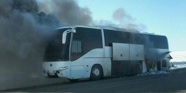 Qazaxıstanda dəhşət: 52 nəfər avtobusda yanıb öldü (VİDEO)
