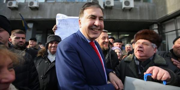 Saakaşvili Polşaya deportasiya edilir