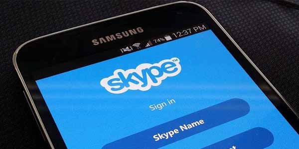 “Skype” bu telefonlarda bərpa edildi