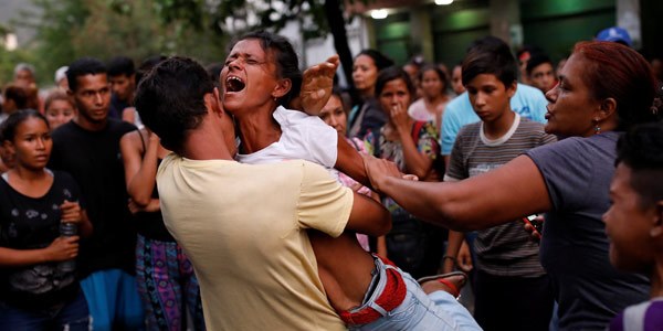 Venesuelada həbsxanada üsyan: 68 nəfər öldü (FOTOLAR)