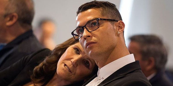 Ronaldonun anası: 