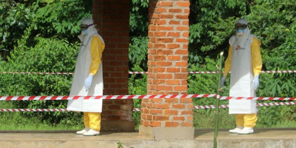 Ebola təhlükəsi davam edir: 23 nəfər öldü