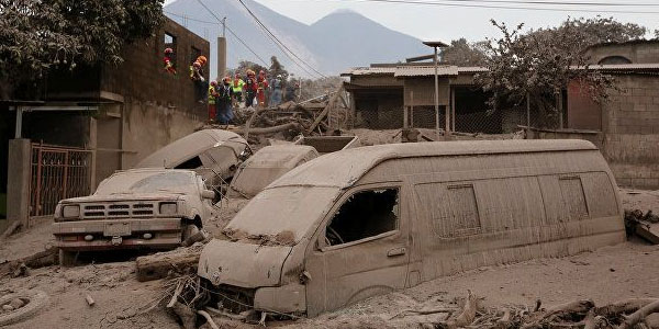 Qvatemalada vulkan faciəsi: ölənlərin sayı 69-a çatdı (VİDEO)