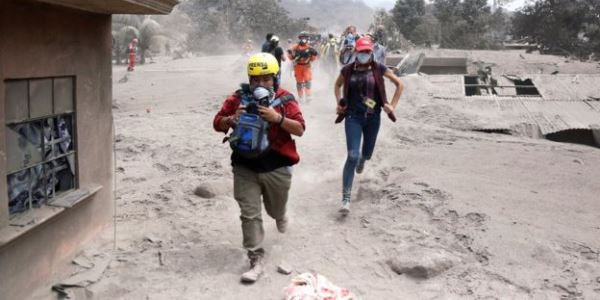Qvatemalada vulkan faciəsi: 75 nəfər ölüb, 192 nəfər itkindir (FOTOLAR)