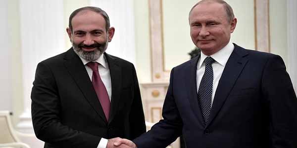 Putin Moskvada Paşinyanla görüşdü