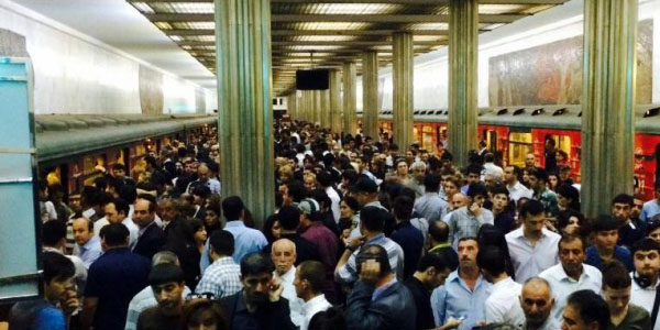 Bakı metrosunda həyəcanlı anlar: işıqlar söndü
