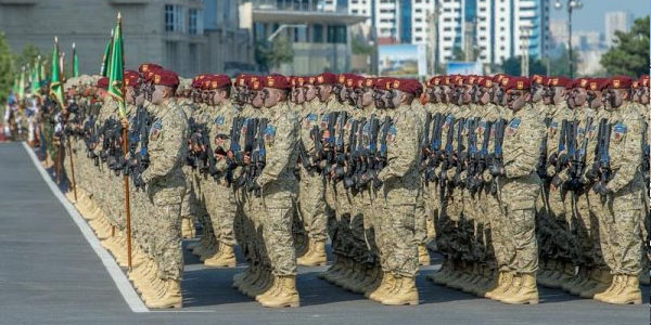 Azərbaycan Silahlı Qüvvələrinin yaranmasından 100 il ötür