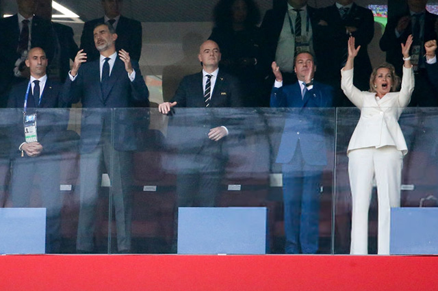 Medvedevin xanımı futbolda emosiyalarını cilovlaya bilmədi (VİDEO)
