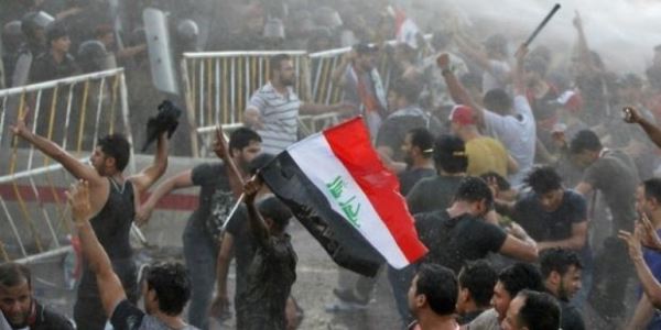 İraqda nümayişlər davam edir: 14 ölü, 742 yaralı