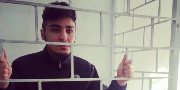 Mehman Hüseynov anasının dəfnində iştirak etmək üçün azadlığa buraxıldı (YENİLƏNİB)