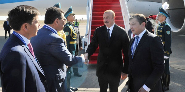 İlham Əliyev Qazaxıstana getdi (FOTO)