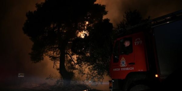 Yunanıstanda növbəti meşə yanğını: 2 kənd boşaldıldı