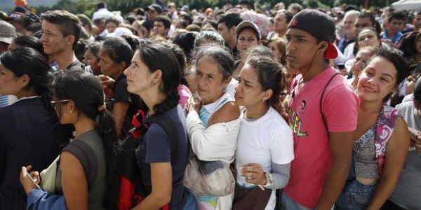 2 ay ərzində 2,3 milyon insan Venesuelanı tərk edib