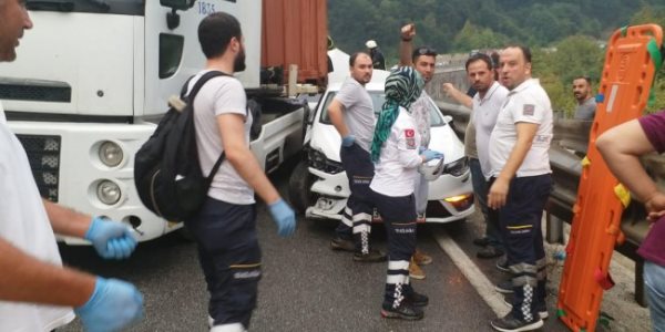 Türkiyədə 34 maşın toqquşdu: 1 ölü, 20 yaralı