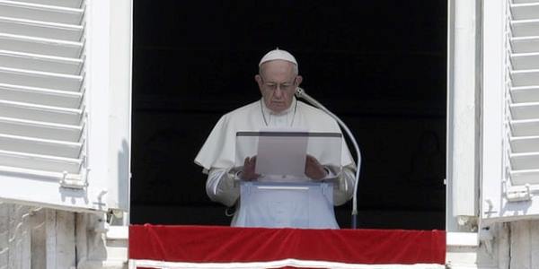 Papadan Xristian dünyasına pedofiliya müraciəti