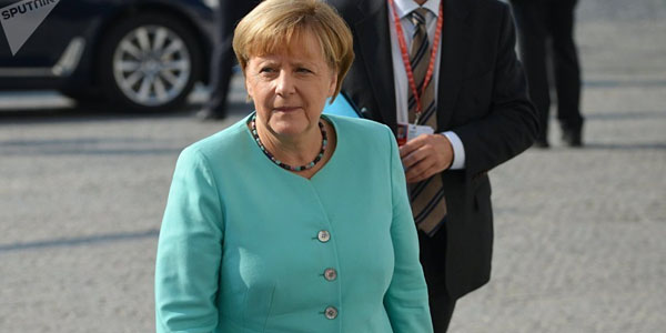 Merkel Tbilisidədir