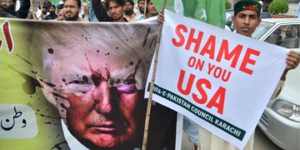 ABŞ Pakistana 300 milyonluq hərbi yardımı dayandırdı