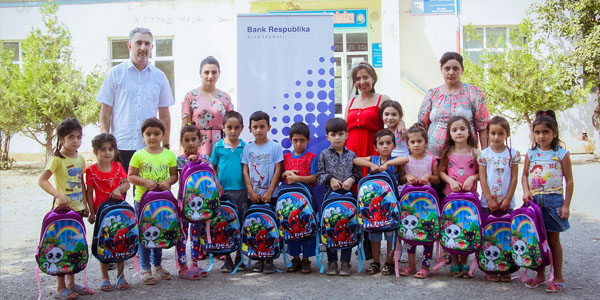 Bank Respublika Cocuq Mərcanlıda uşaqları sevindirdi (FOTOLAR)