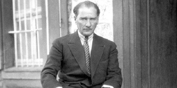Mustafa Kamal Atatürkü kim və necə aldadıb? - TARİXİ FAKTLAR