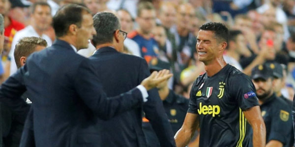 Ronaldo meydanda göz yaşı tökdü (FOTOLAR)