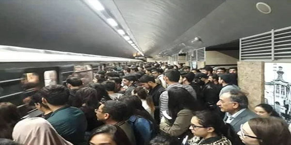 Bakı metrosunda hərəkət dayandı, qatar tuneldə qaldı (RƏSMİ)