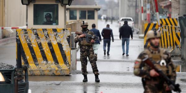 Taliban 30 polisi öldürdü