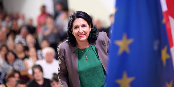 Gürcüstanın ilk qadın prezidenti Salome Zurabişvili kimdir? (DOSYE)