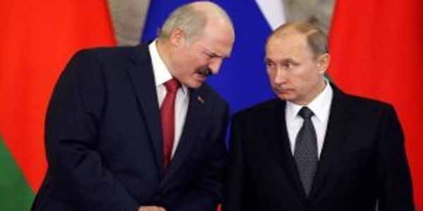 Lukaşenko AİB sammitində Putinlə mübahisə etdi
