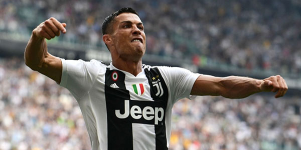 Ronaldo evini satışa çıxardı (FOTOLAR)