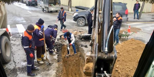 Paytaxtda yeni yağış-kanalizasiya xətləri çəkilir