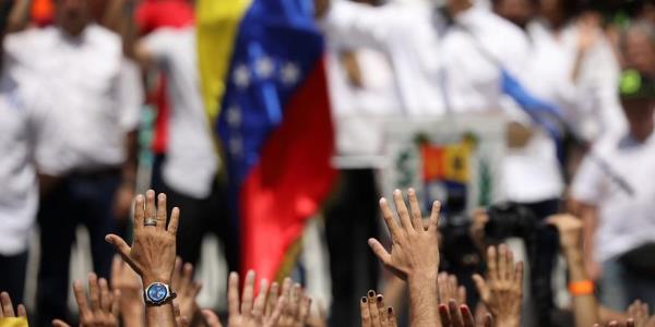 Maduro Avropa Parlamentinin üzvlərini ölkəyə buraxmadı