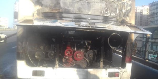 Paytaxtda daha bir sərnişin avtobusu yandı (VİDEO)