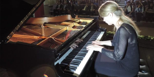Şamaxıda 6 ölkədən gələn pianoçuların konserti oldu (FOTOLAR)