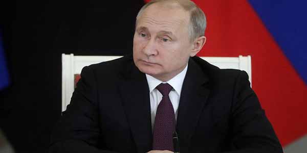 Vladimir Putin ötən il üçün gəlirlərini açıqladı