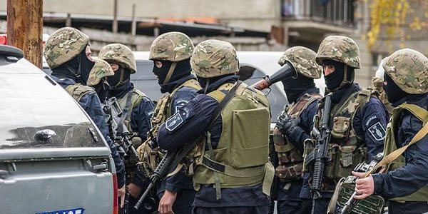 Gürcüstanda xüsusi təyinatlılarla çeçenlər arasında toqquşma (VİDEO)