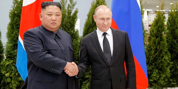 Kim Çen In və Vladimir Putin ilk dəfə bir arada (FOTOLAR)