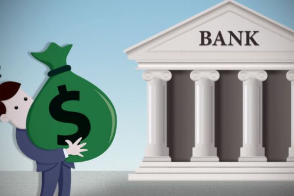 Gəlirləri daha çox artmış 5 bank (SİYAHI)
