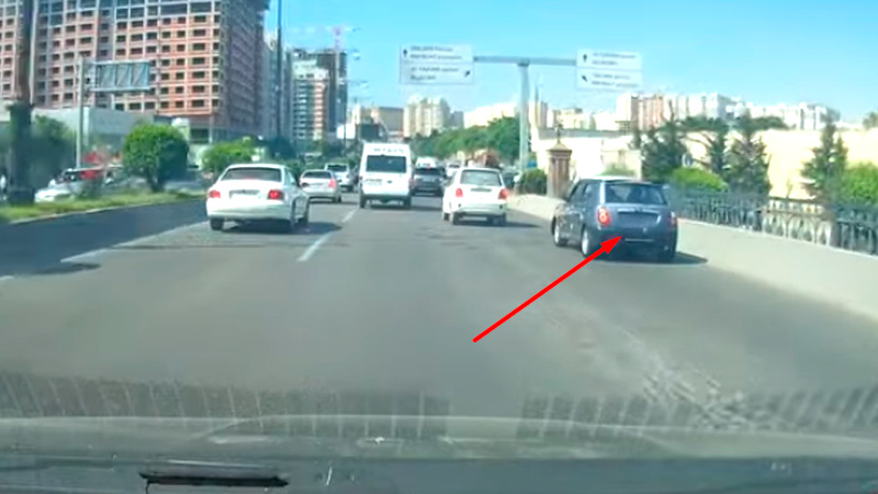 DYP hara baxır: Bakıdakı nömrəsiz avtomobillər kimindir? (VİDEO)