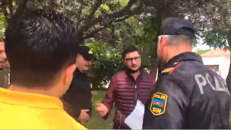 RF səfirliyinin qarşısında növbəti aksiya: Fuad Abbasov azad edilsin! (VİDEO)