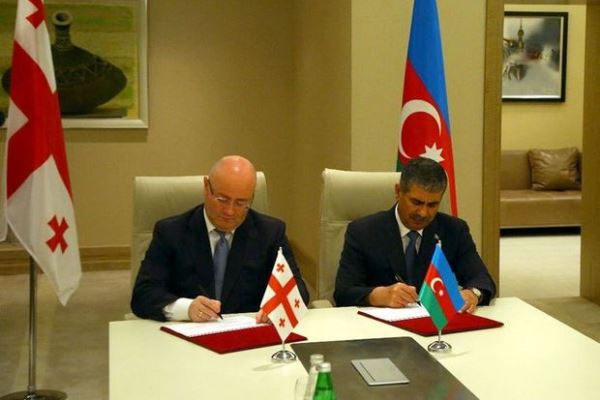 Azərbaycan və Gürcüstan arasında hərbi əməkdaşlıq planı imzalanıb (FOTOLAR)
