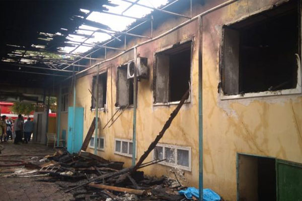 Eyni ev dördüncü dəfə yandı (FOTOLAR)