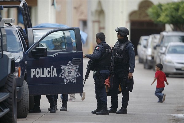 Meksikada 20 nəfərin meyiti aşkar olunub