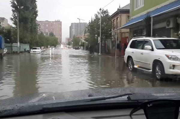 Bakı yağışdan sonra: ənənəvi problemlər (VİDEO)