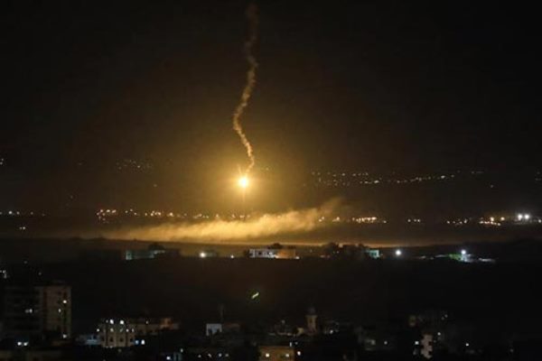 İsrail Suriyada İranı vurdu