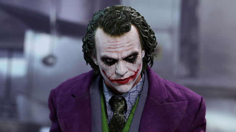 “Joker”: Dəli gülüşün faciəsi (FOTO/VİDEO)