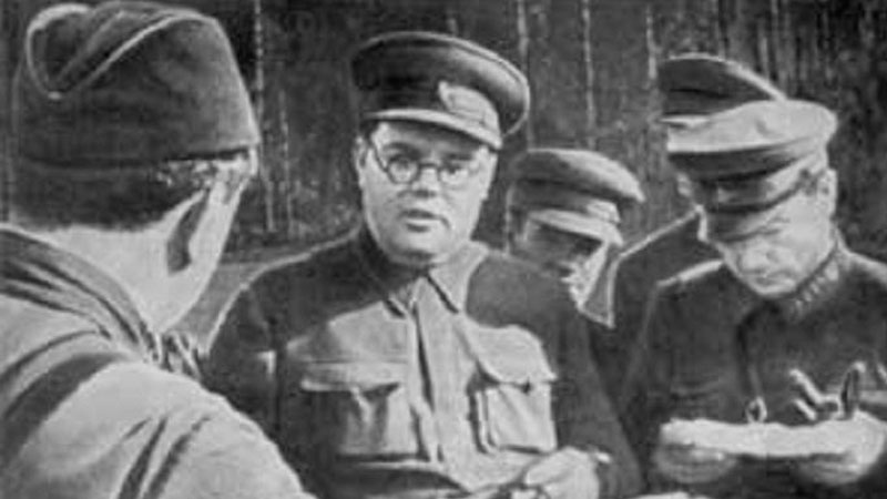 Qələbə günü ölüm: Mikoyanı Stalinin yanında rüsvay edən Şerbakov...